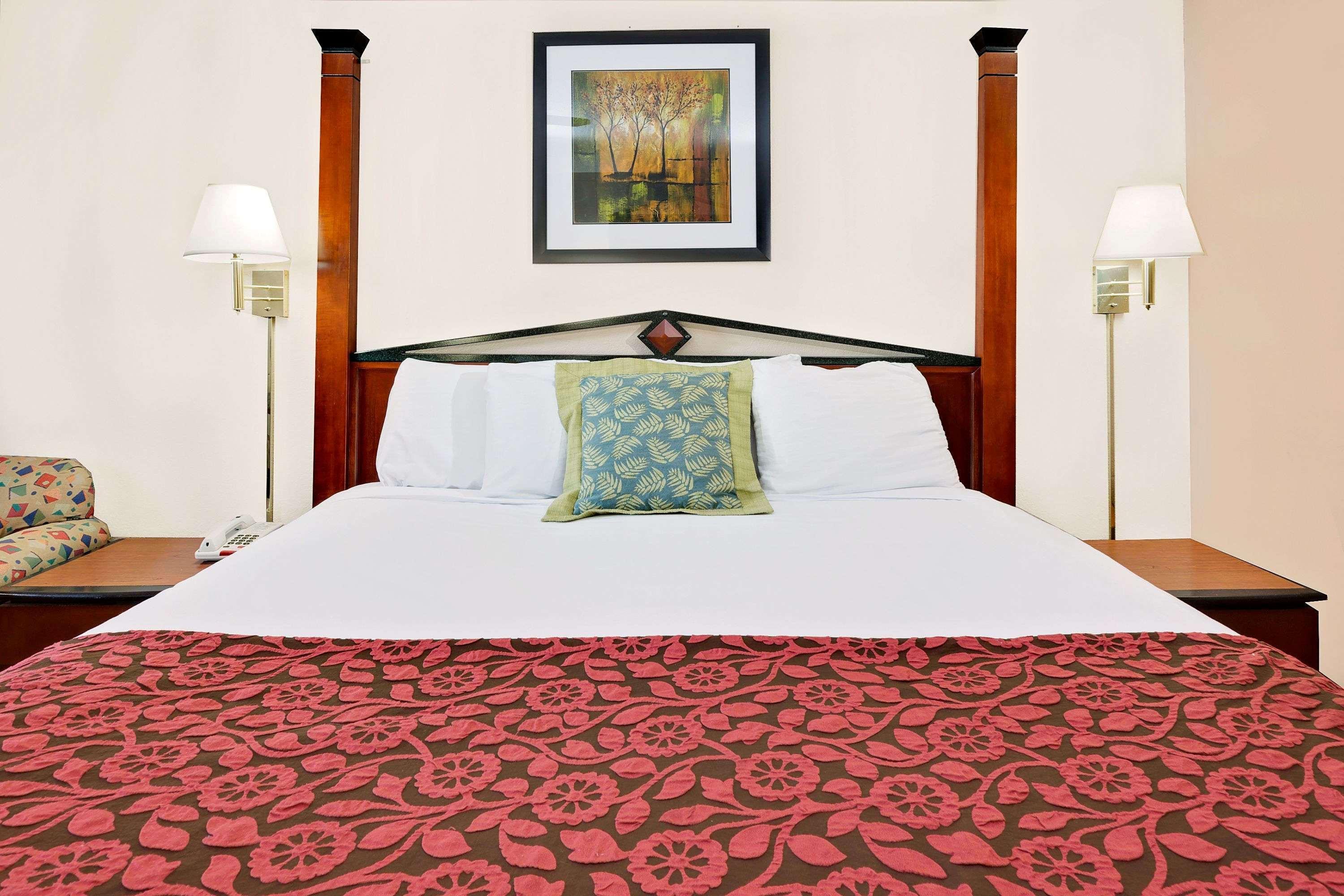 Days Inn By Wyndham Demopolis Extérieur photo